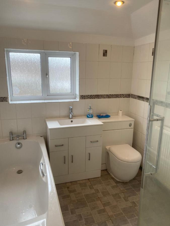 Theldon Apartamento Luton  Exterior foto
