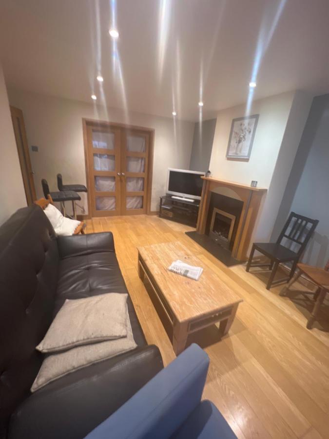Theldon Apartamento Luton  Exterior foto
