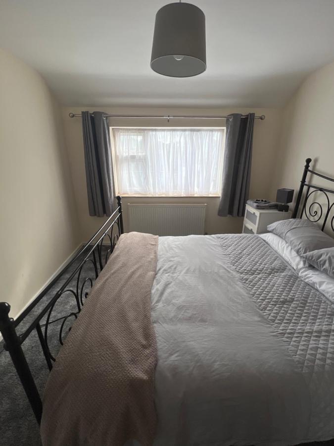 Theldon Apartamento Luton  Exterior foto