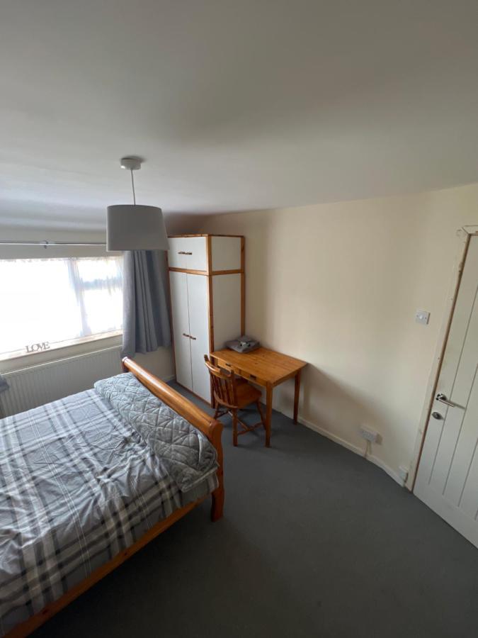 Theldon Apartamento Luton  Exterior foto